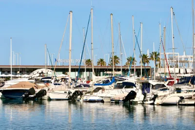 Veerboot in de haven van Dénia