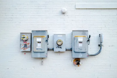 Elektriciteitsmeter van een woning, waarop het verbruik en het gecontracteerde vermogen worden geregistreerd